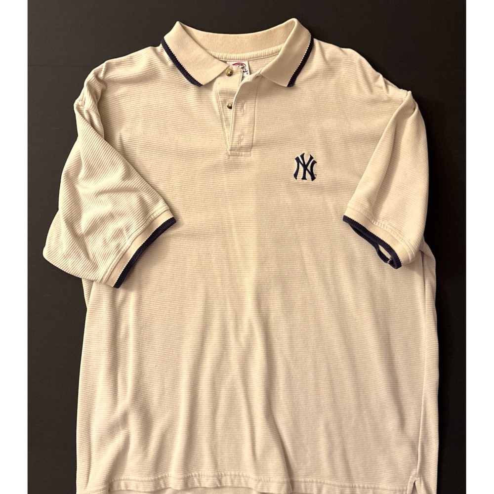 Men's New York Yankees Embroidered Logo Short Sleeve Polo Shirt - Size L